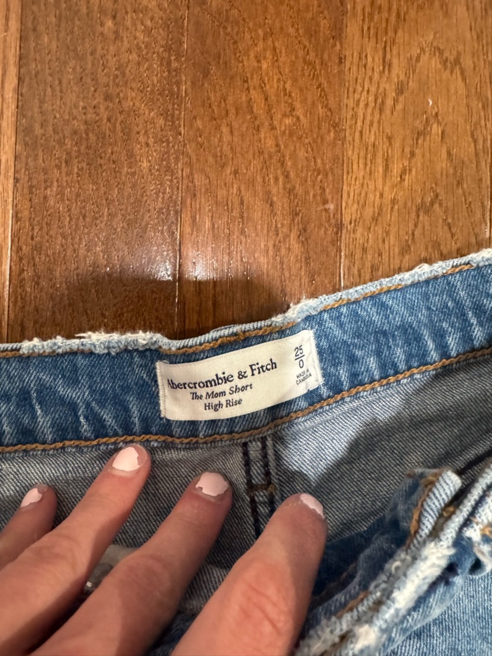 NEW Abercrombie The Mom Shorts High Rise Denim Shorts - Light Blue - Picture 5 of 8